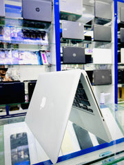 MACKBOOK PRO Cori 5
